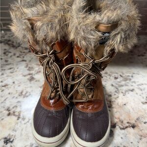All Trek Kids' Brown and Tan faux Fur-Lined snow Boots waterproof